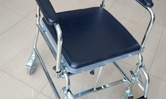 Wheeled Commode Shower Chair with Flip-Down Armrest & Detachable Footrest
